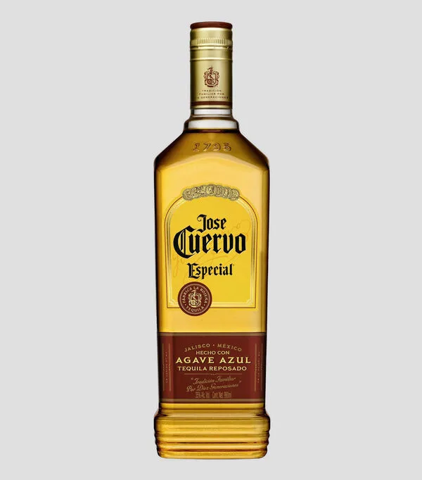 Botella de Tequila José Cuervo Especial, 990 ml