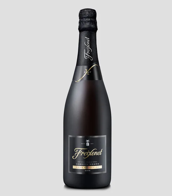 Botella de Vino Blanco Parellada, Macabeo y Xarel Cordón Negro Gran Selección, 750 ml
