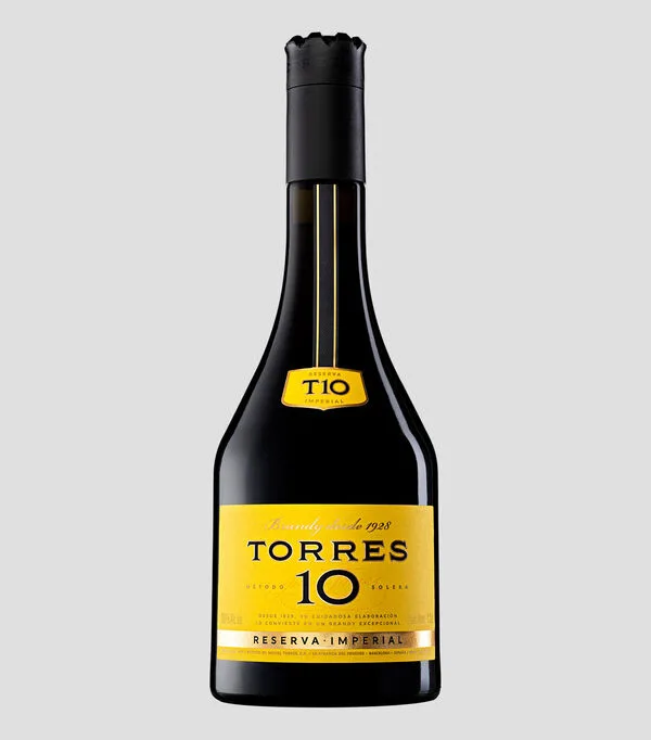 Botella de Brandy Torres 10 Gran Reserva, 1.5 L