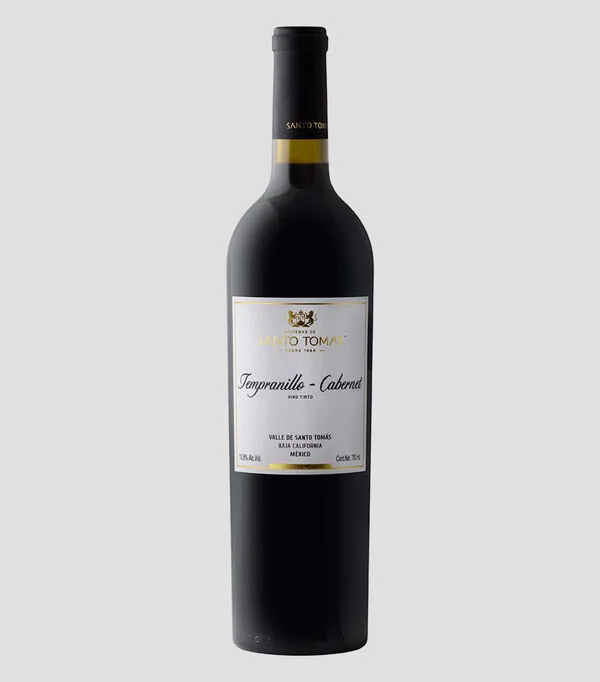 Botella de Vino Tinto Uva Ensamble, 750 ml