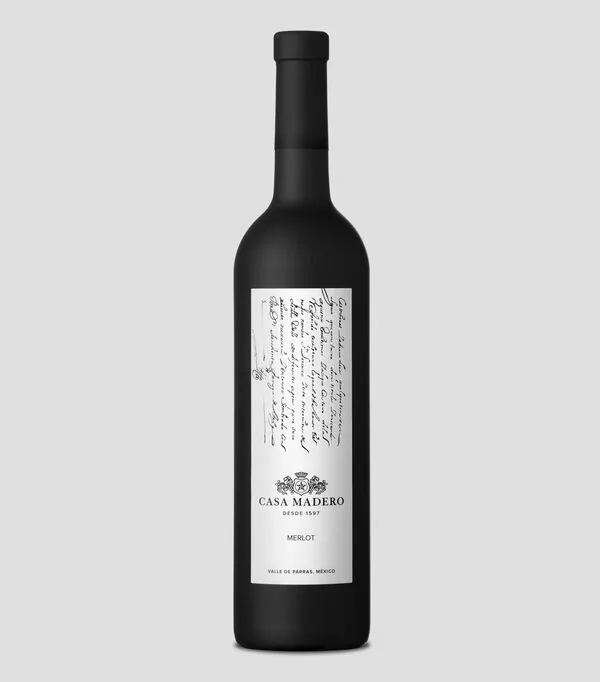 Botella de Vino Tinto Merlot, 750 ml