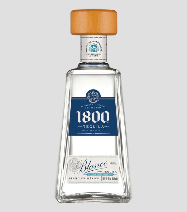 Botella de Tequila blanco 1800, 700 ml