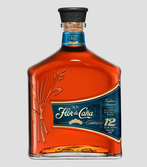 Botella de Ron Flor de Caña Centenario 12 años, 750 ml