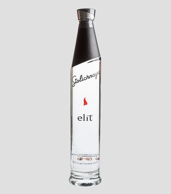 Botella de Vodka Elit, 700 ml