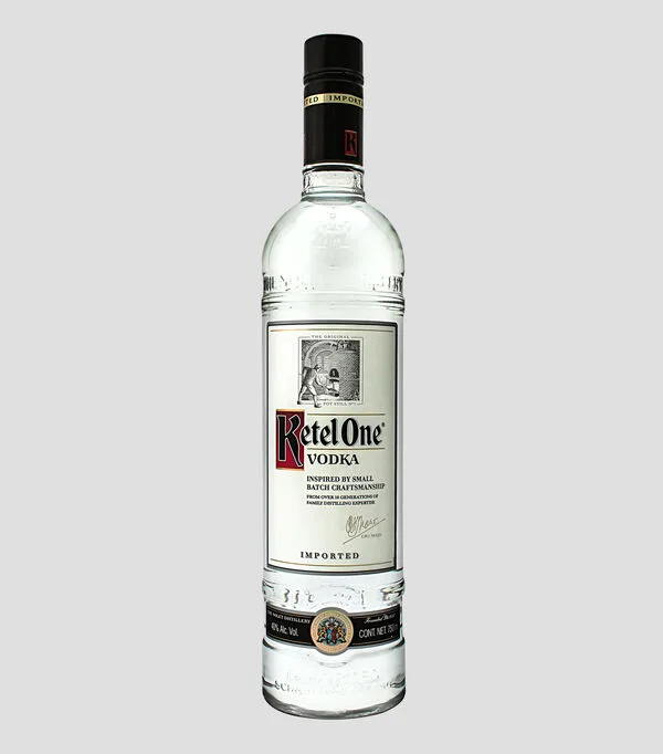 Botella de Vodka Ketel One, 750 ml