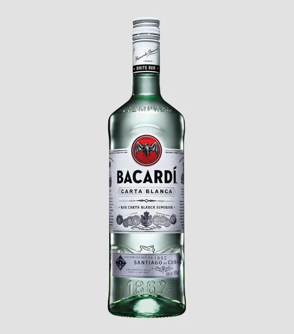 Botella de Ron Blanco Carta Blanca, 980 ml