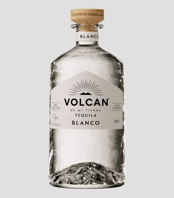 Botella de Tequila Volcán de mi Tierra Blanco, 750 ml