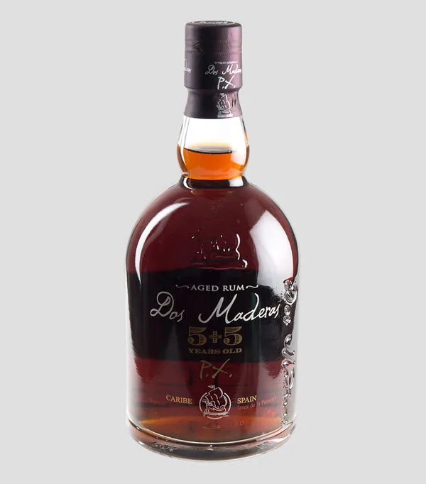 Botella de Ron Dos Maderas 5 + 5, 700 ml