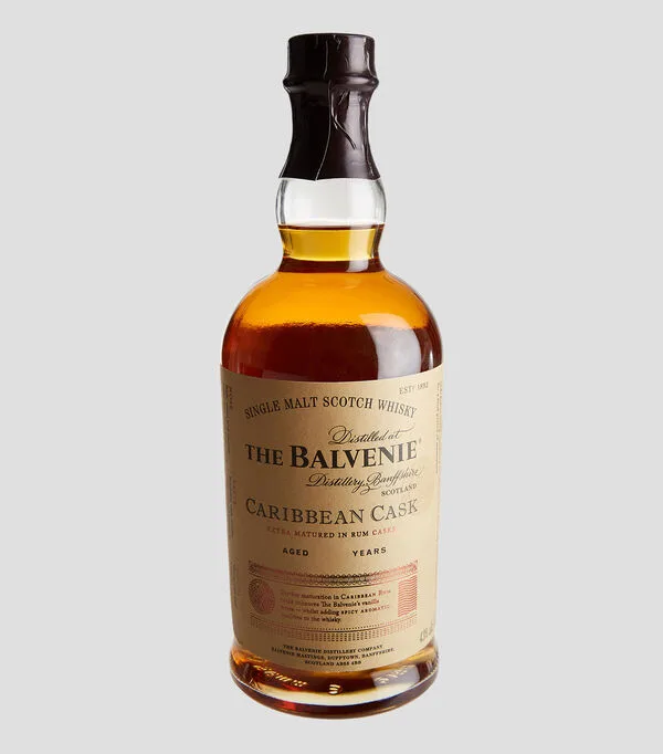 Botella de Whisky Escocés The Balvenie, 700 ml