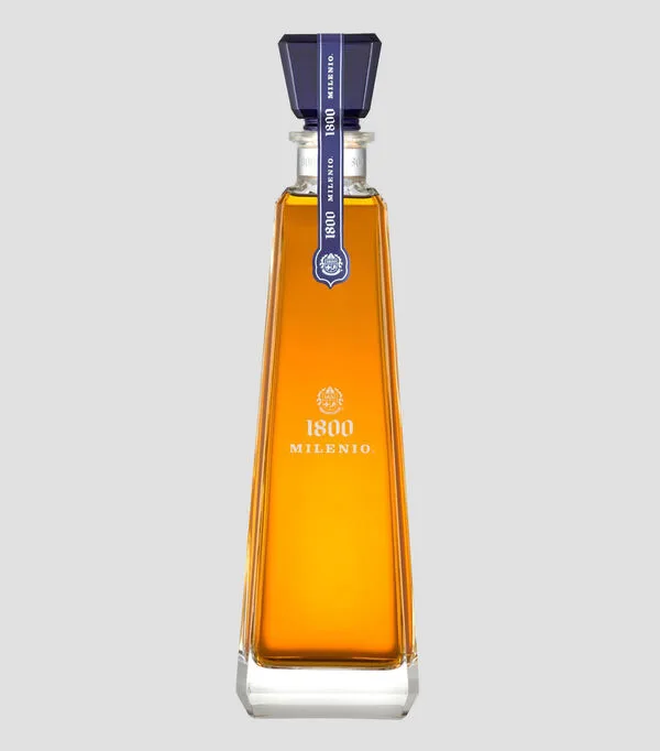 Botella de Tequila Milenio, 700 ml