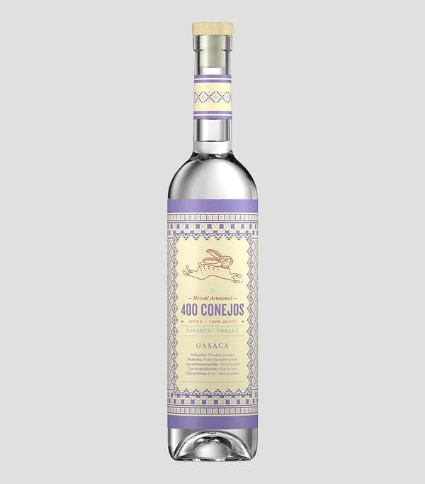Botella de Mezcal 400 Conejos Espadín-Tobalá, 700 ml