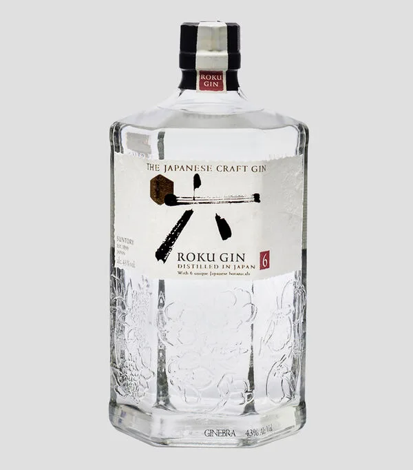 Botella de Ginebra Roku, 700 ml