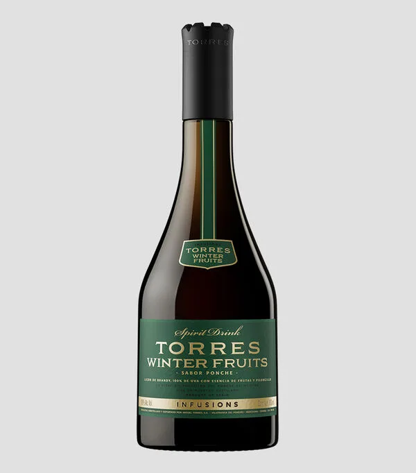 Botella de Brandy Torres Winter Fruits Infusions Sabor Ponche, 700 ml