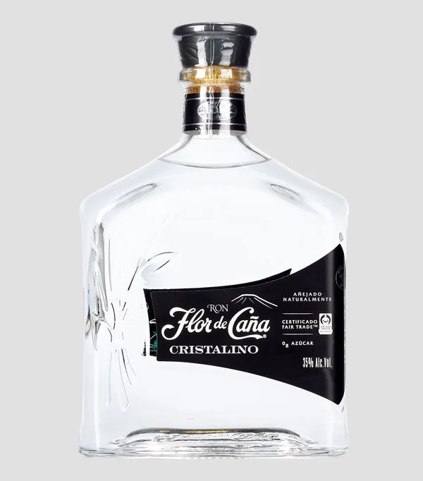 Botella de Ron Cristalino, 750 ml