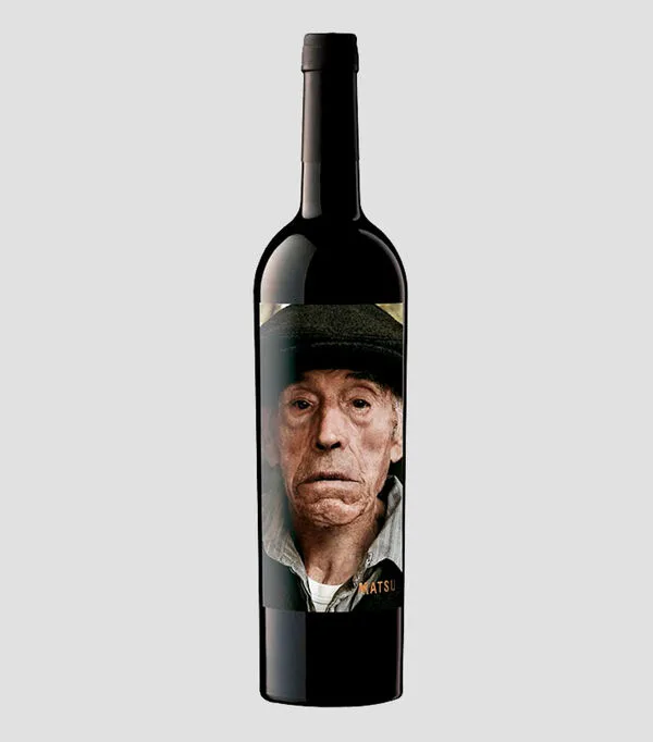 Botella de Vino tinto Tempranillo, 750 ml