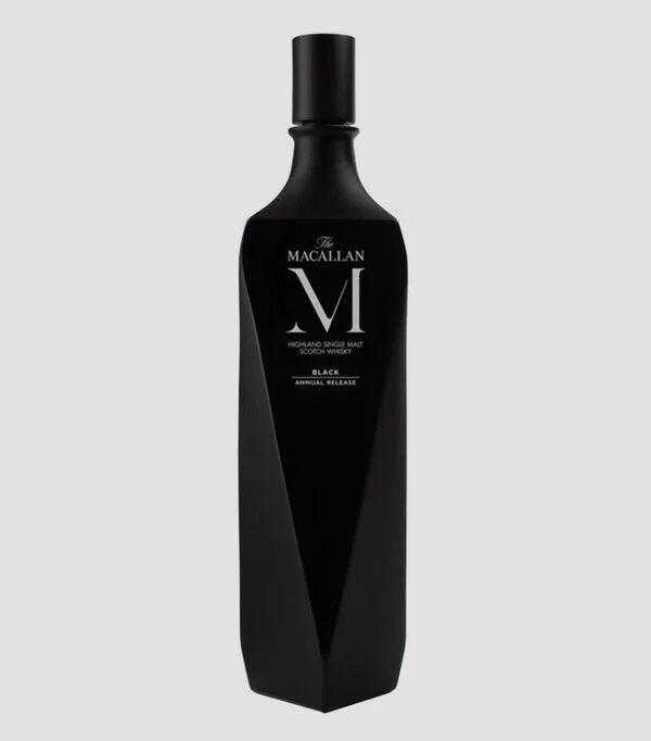 Botella de Whisky The Macallan M Black, 700 ml