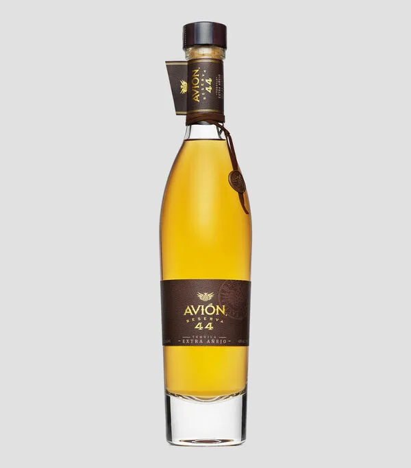 Botella de Tequila Extra añejo, 750 ml