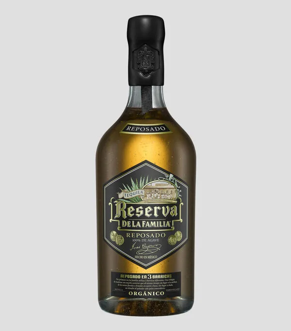 Botella de Tequila Reserva de la Familia Reposado Organico, 750 ml