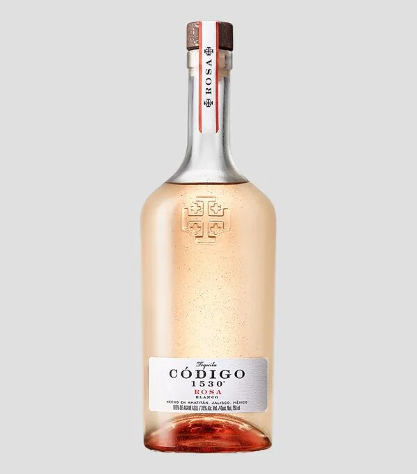 Botella de Tequila Rosa Codigo 1530, 750 ml
