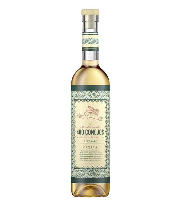 Botella de Mezcal Reposado 400 Conejos, 700 ml