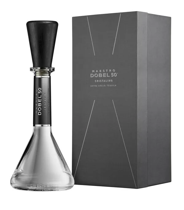 Botella de Tequila Maestro Dobel 50 Cristalino, 700 ml