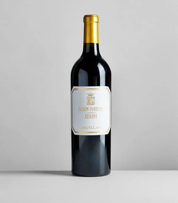 Botella de Vino tinto ensamble Réserve Comtesse, Francia, 750 ml