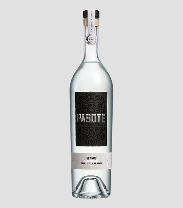 Botella de Tequila Pasote blanco, 750 ml