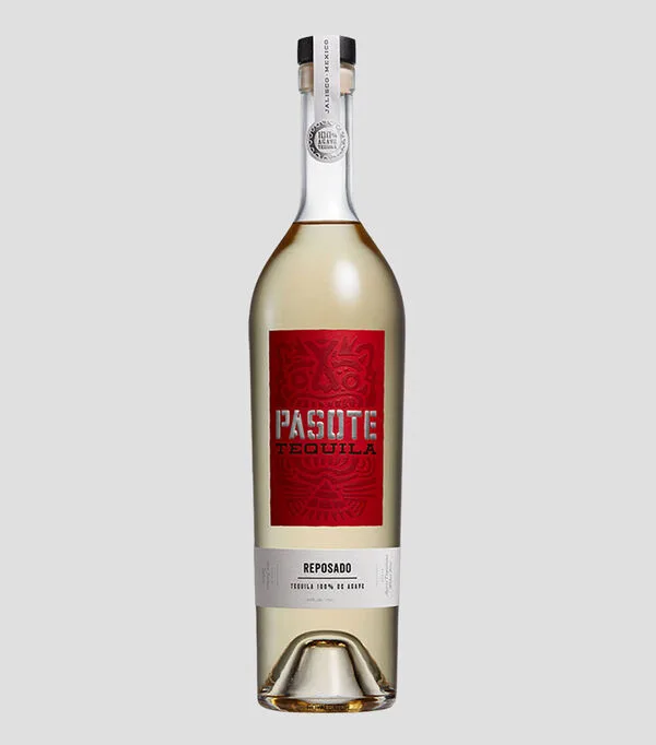 Botella de Tequila Pasote Reposado, 750 ml