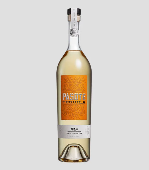 Botella de Tequila Pasote Añejo, 750 ml