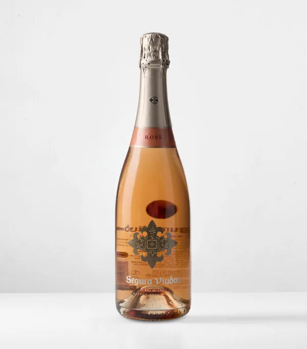 Botella de Vino Rosado ensamble Segura Viudas Brut Rosé, España, 750 ml