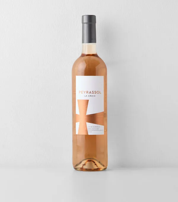 Botella de Vino rosado ensamble Peyrassol La Croix, Francia, 750 ml