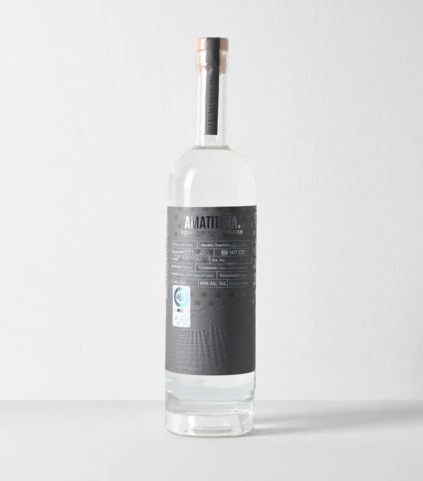 Botella de Tequila Blanco Origen Amatiteña, 750 ml