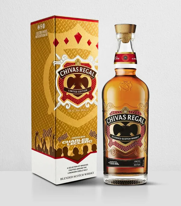 Botella de Whisky Chivas Regal 16 Años Charles Leclerc, 700 ml