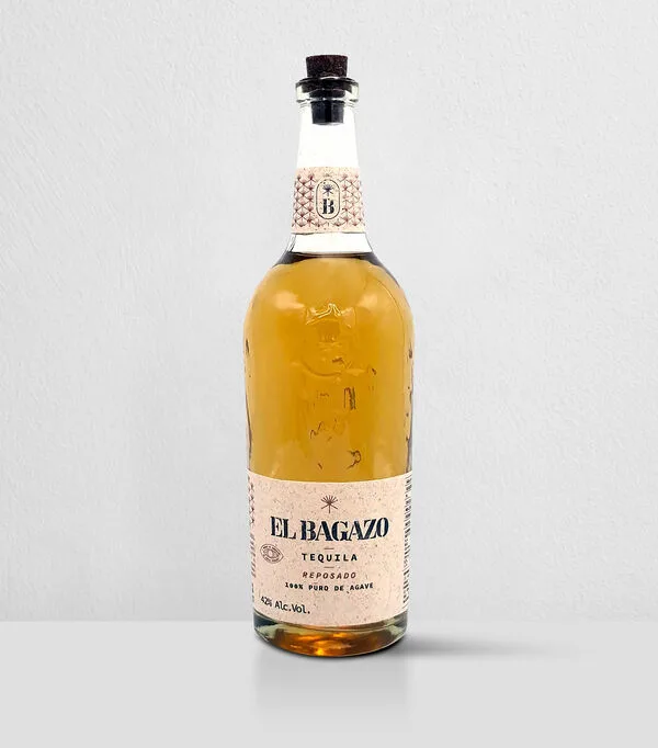 Botella de Tequila Reposado, 700 ml
