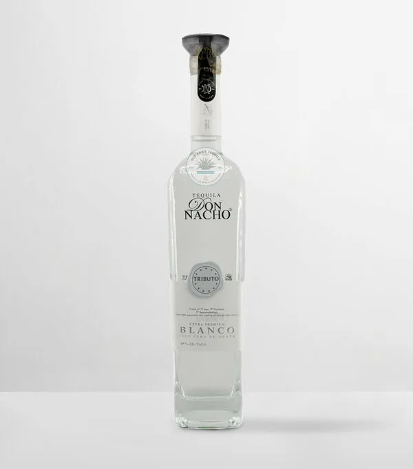Botella de Tequila Don Nacho Tributo Blanco, México, 750 ml