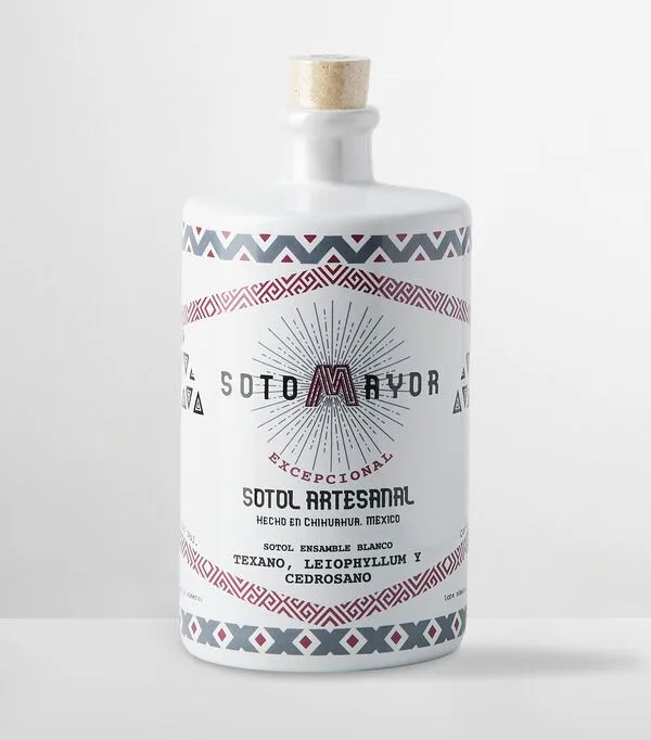 Botella de Sotol Sotomayor Ensamble Blanco, México, 750 ml