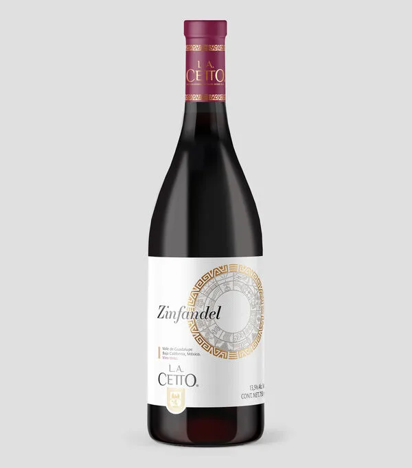 Botella de Vino Tinto Zinfandel, 750 ml
