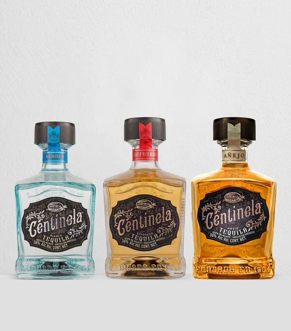 Botella de Bundle Trilogía Maestra Centinela